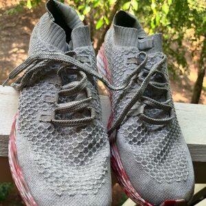 NOBULL Gray and Red Athletic Shoes
